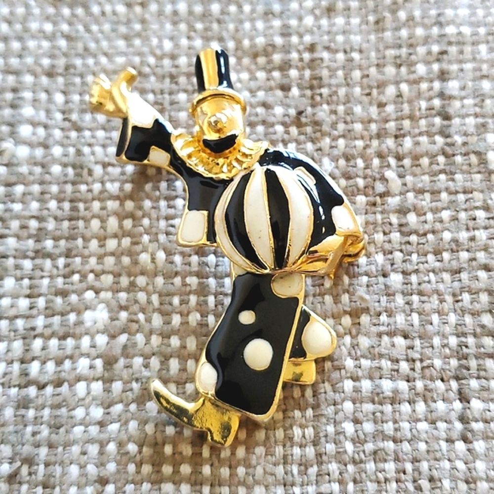 Vintage Black and White Enameled Figural Clown Brooch Goldtone Dangle Legs